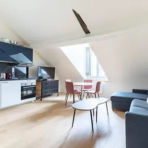 Grands Boulevards 52 Cosy 1br-4p París